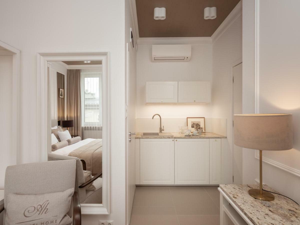 Premium Apartment 4th Floor